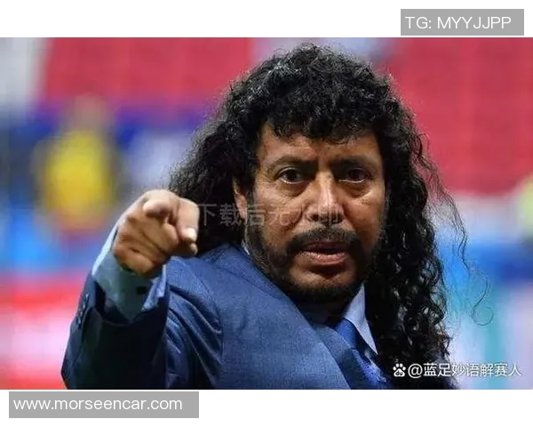 足球明星们的奇怪习惯与独特风格揭秘