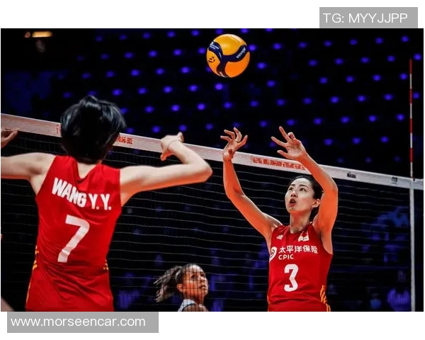 重庆羽毛球队在世锦赛积分榜上以63分稳居第一，展现强劲实力